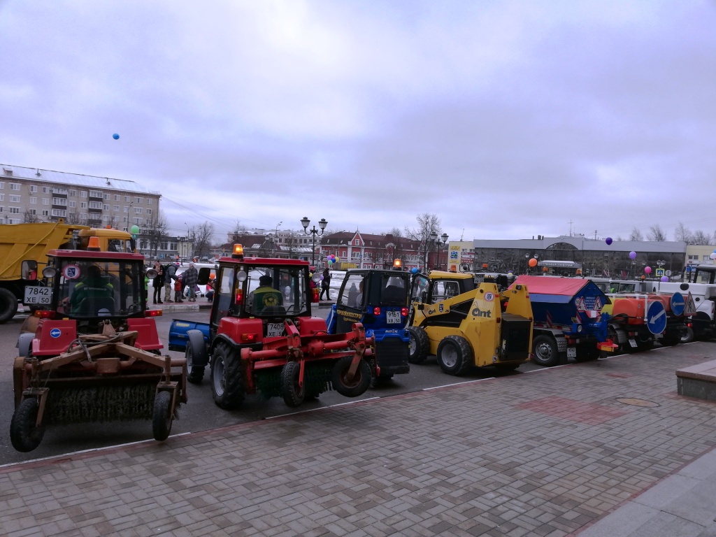 Parad_tehniki_05.jpg Parad_tehniki_05.jpg