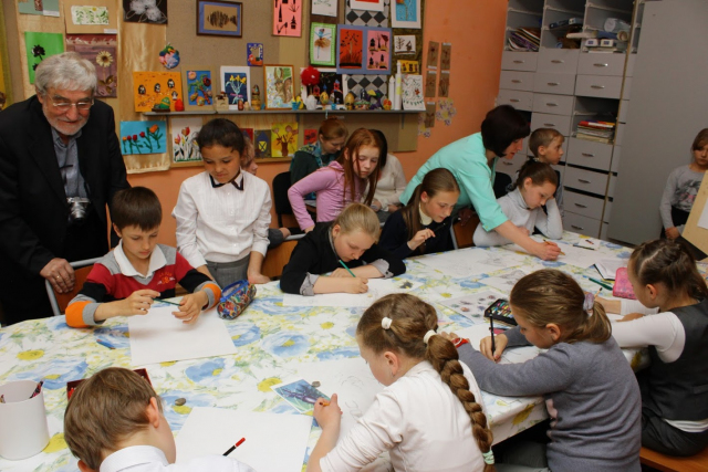 Kruzhok_hudozhnik.jpg Kruzhok_hudozhnik.jpg