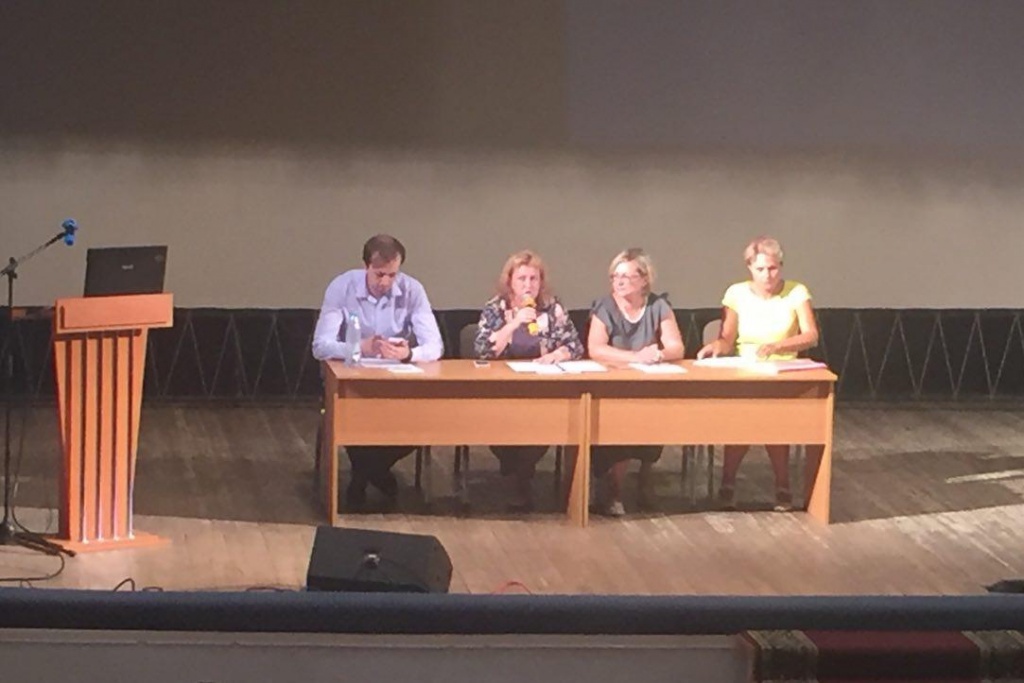 UIK_03_08_02.jpg UIK_03_08_02.jpg